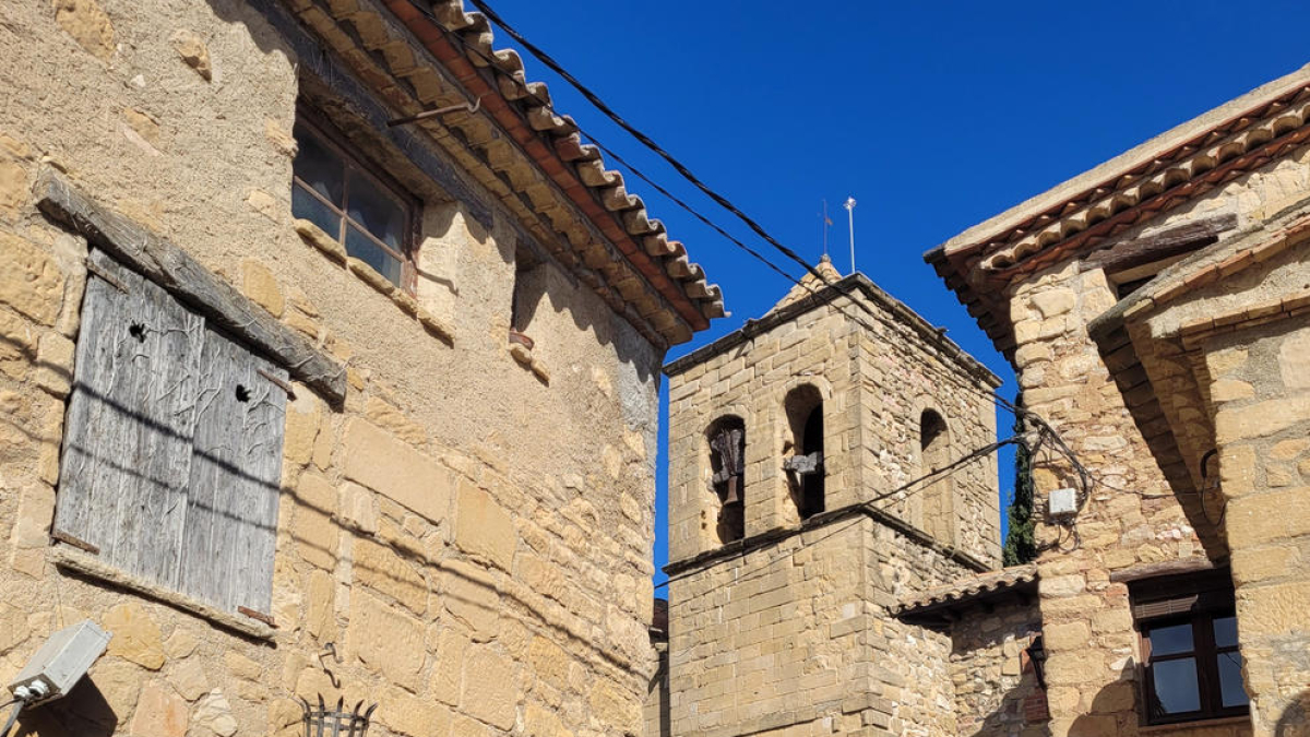 L'etimologia d''albarca' sembla que vindria de l'àrab, amb el significat de muntanya beneïda