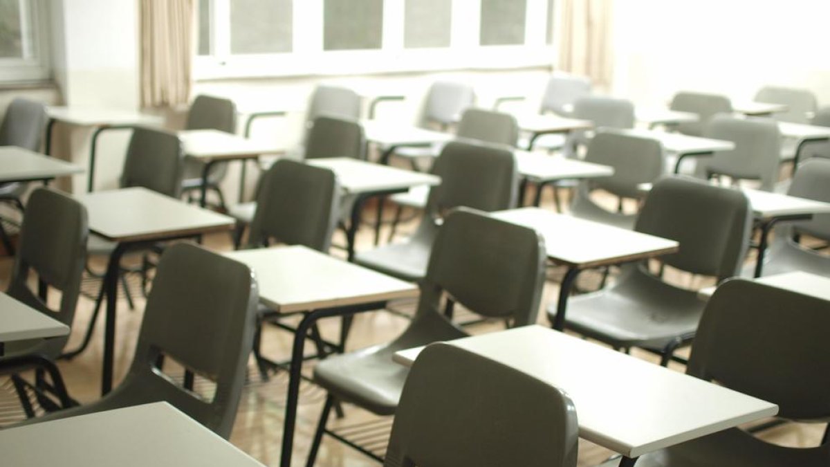 La taxa d'abandó escolar augmenta per primera vegada després de 13 anys de descens i se situa en el 13,9% el 2022