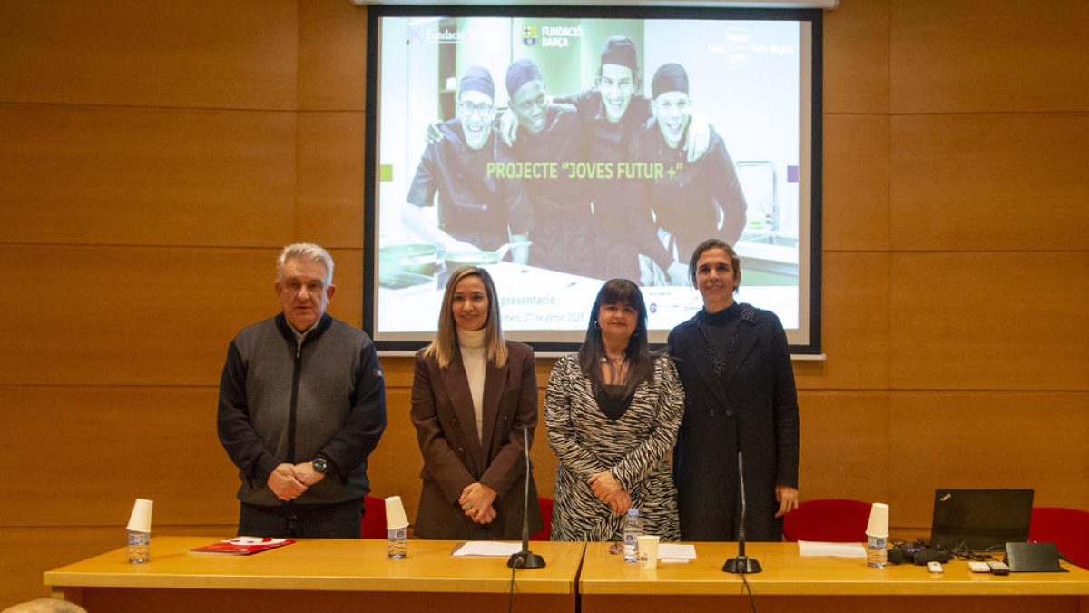 El projecte de la Fundació Barça ‘Joves Futur+’ es va presentar ahir a la Cambra de Comerç de Lleida.