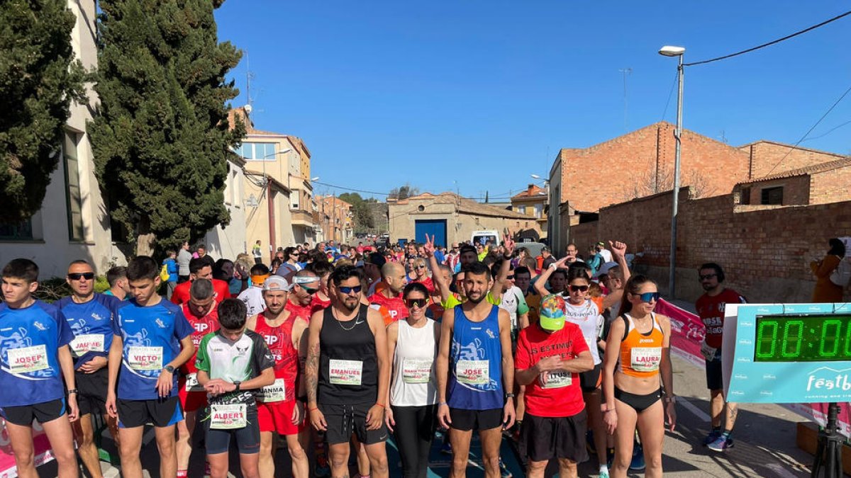 Momento de la salida de la Cursa del Sucre, en Menàrguens.