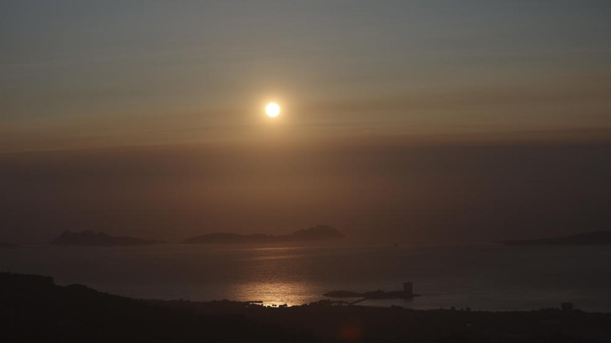 El humo de los incendios de Canadá llega a Galicia tras recorrer miles de kilómetros
