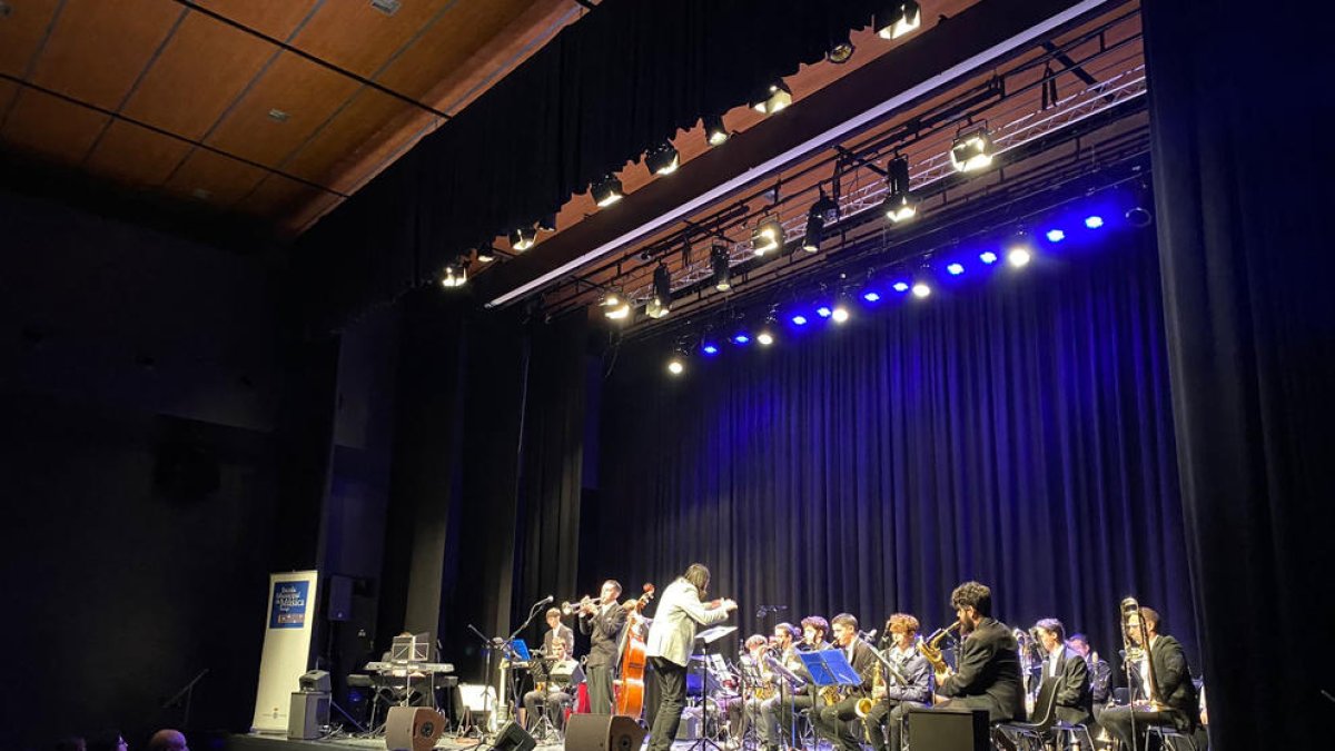 El concierto de la Big Band Ponent ayer en Tremp.
