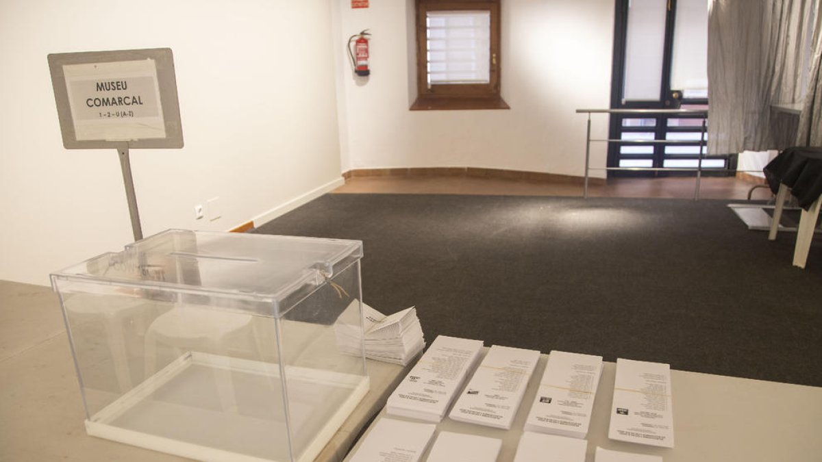 Preparatius divendres al Museu Tàrrega Urgell, un dels 12 col·legis habilitats en aquesta ciutat.