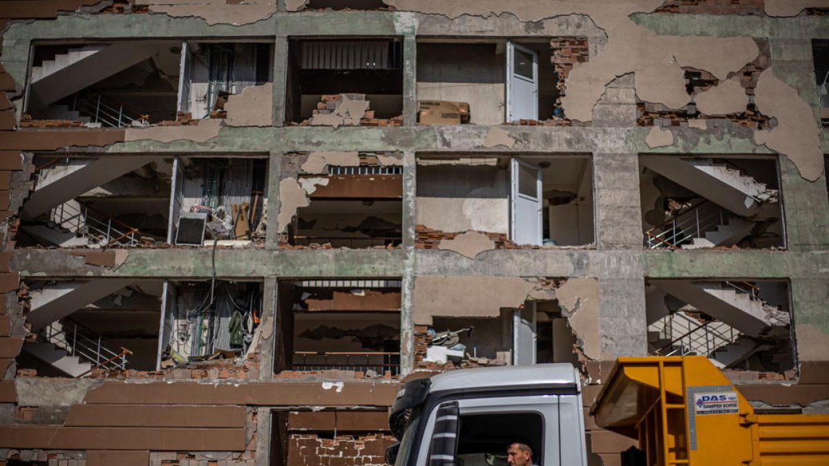 Un nou sisme de magnitud 6,4 sacseja el sud-est de Turquia