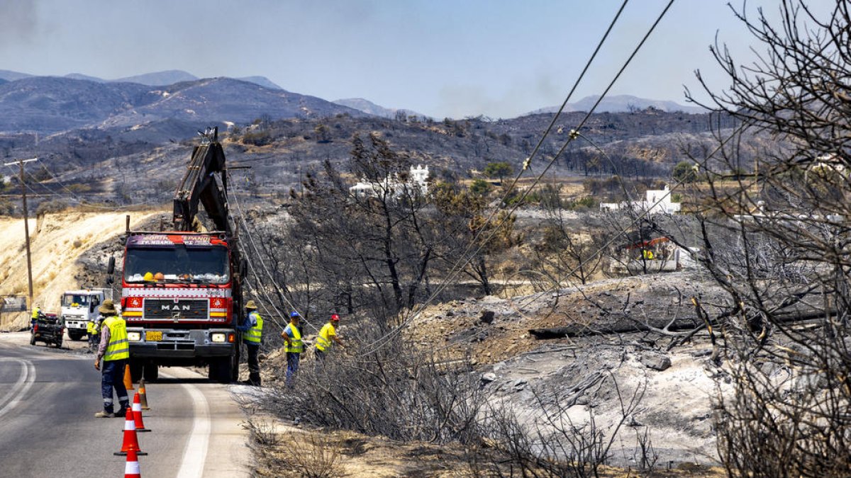 La situación de los incendios empieza a mejorar en Italia y Grecia