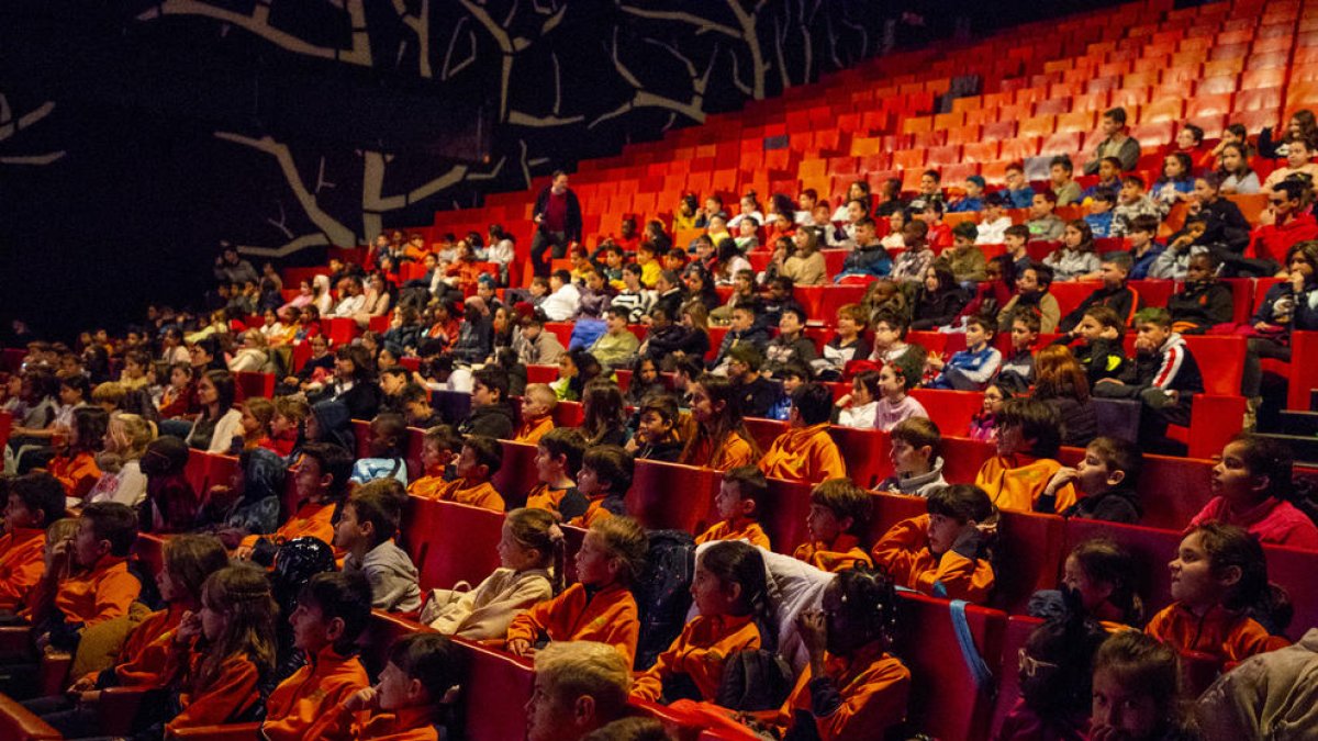 Escolares de Lleida, ayer por la mañana en una de las primeras sesiones para alumnos de Animac.
