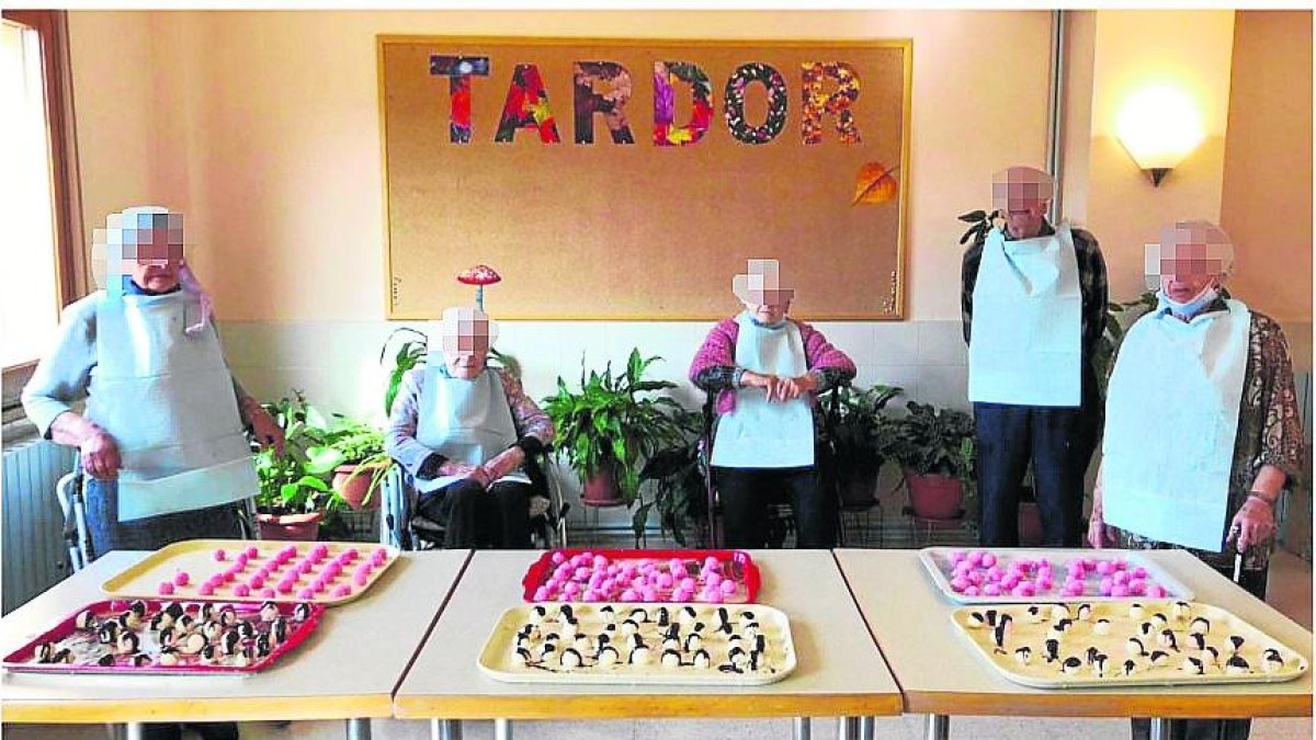 Imagen de la fiesta en el centro, que ha derivado en una querella.
