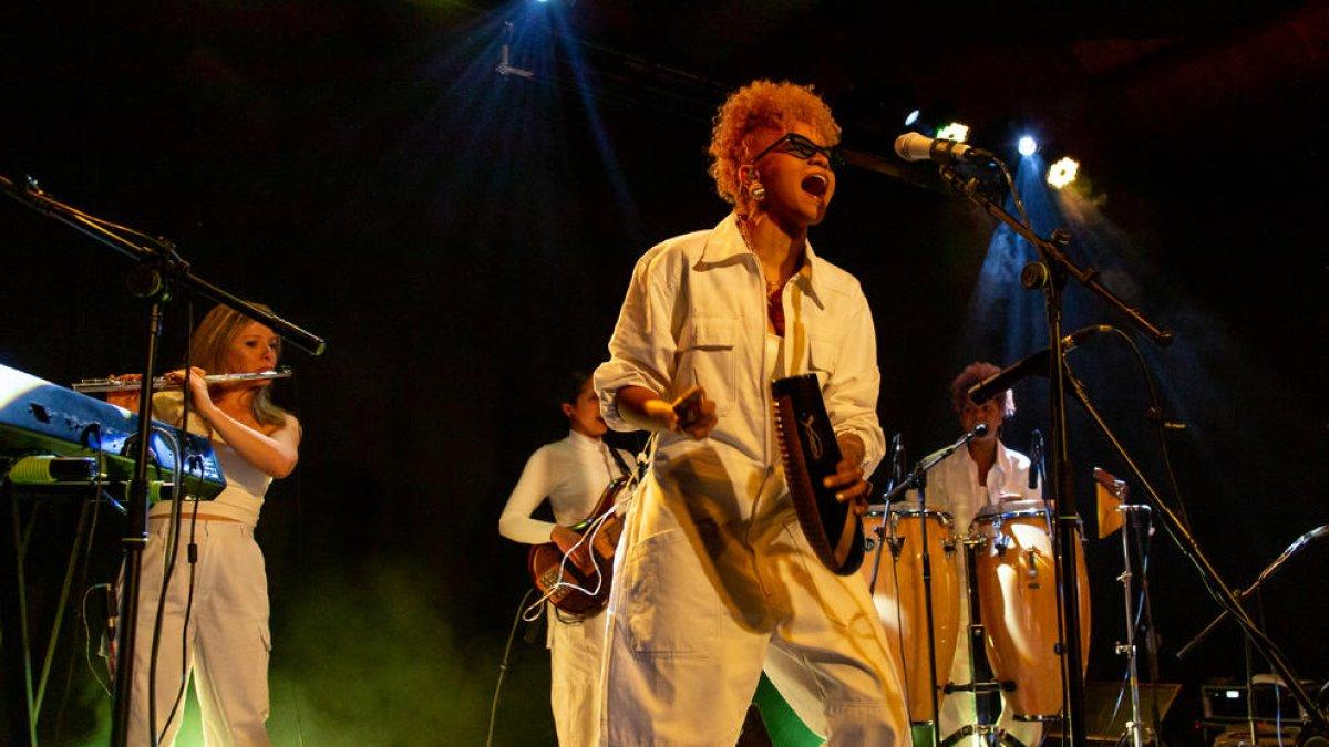 El grupo multicultural femenino Las Karamba, en su actuación la noche del jueves en el Cafè del Teatre.