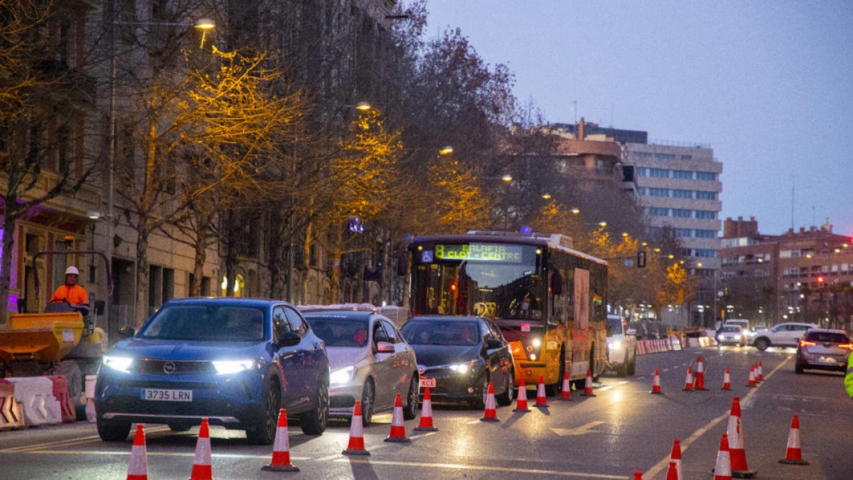 Tram afectat entre Canonge Brugulat i Bisbe Messeguer.