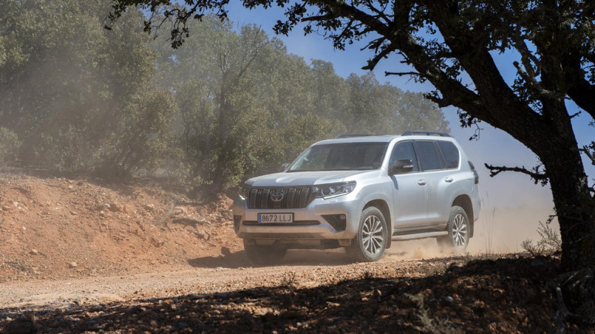 Dièsel renovable per Toyota al Land Cruiser i l'Hilux