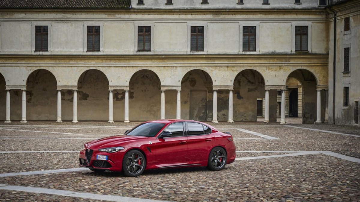 Alfa Romeo Stelvio i Giulia, amb versió Quadrifoglio