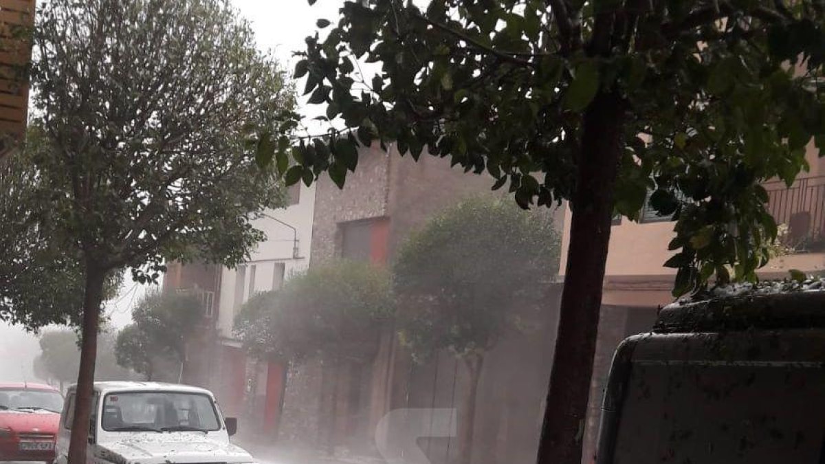Granizada este jueves por la noche en Coll de Nargó.