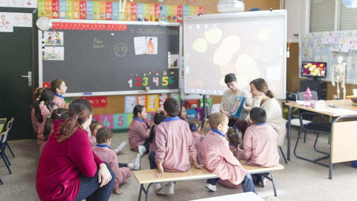 Hay profesiones donde el porcentaje de mujeres que trabajan es superior al de los hombres.