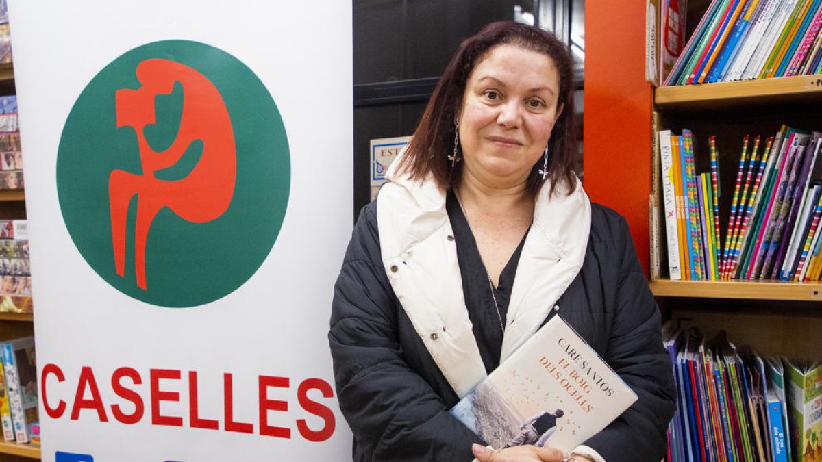 Care Santos, ayer, en la librería Caselles de Lleida.