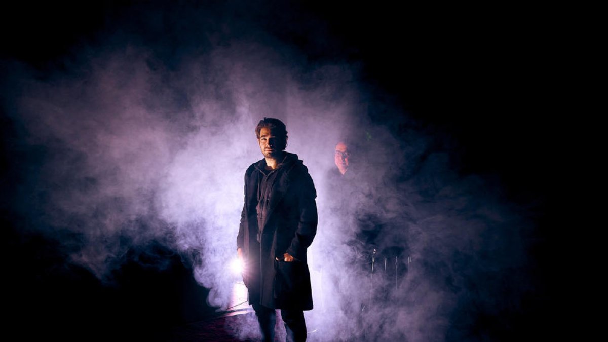 El actor Enric Cambray y Sergi Belbel, en ‘Hamlet 0.1’.