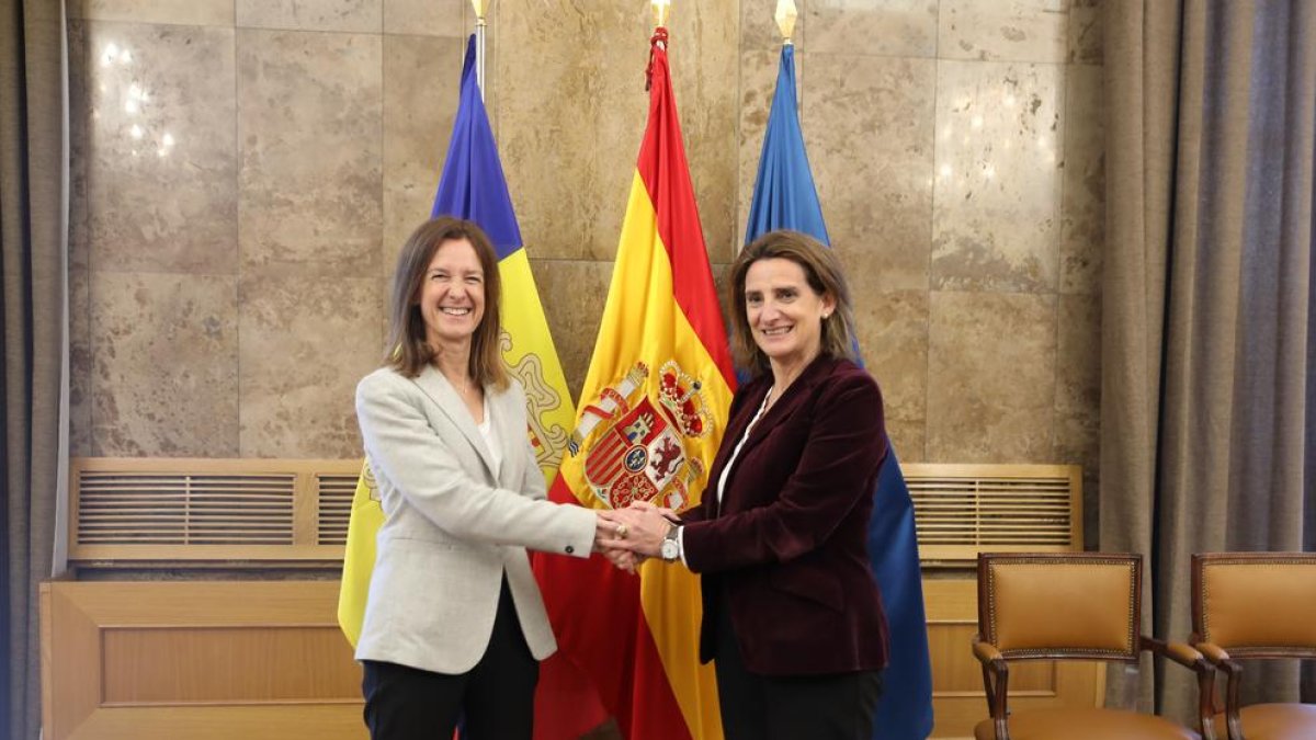 España y Andorra acuerdan iniciar los trabajos para establecer una nueva interconexión eléctrica internacional