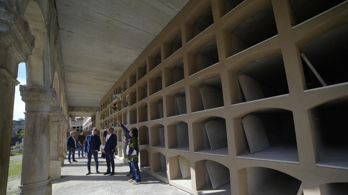 Lleida ja compta amb 144 nous columbaris al cementiri