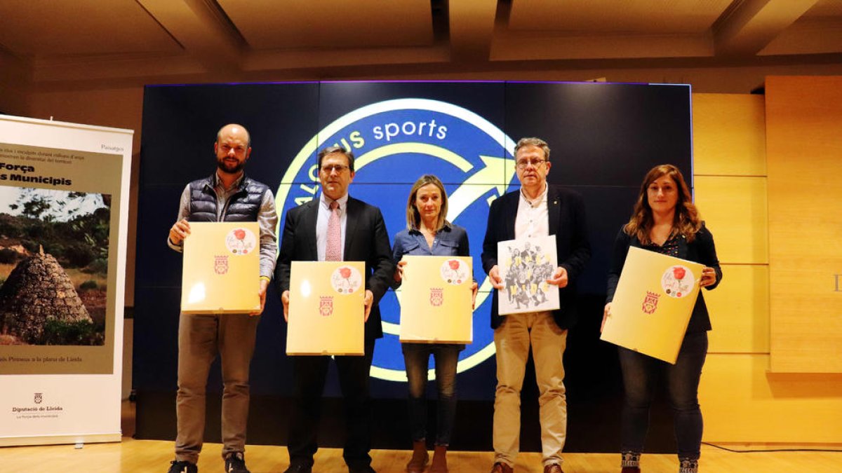 Jordi Verdú, Josep Delgado, Eva Ribalta, Joan Talarn y Helena Martínez Siurana, ayer en el acto.