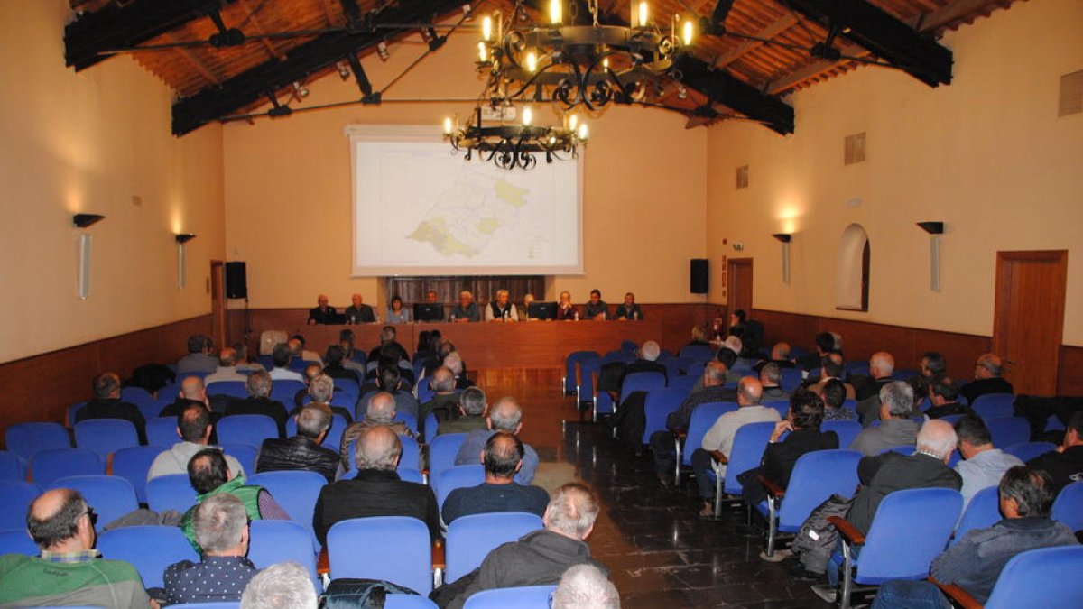 La Comunitat General de Regants va celebrar ahir l’assemblea a Mollerussa.