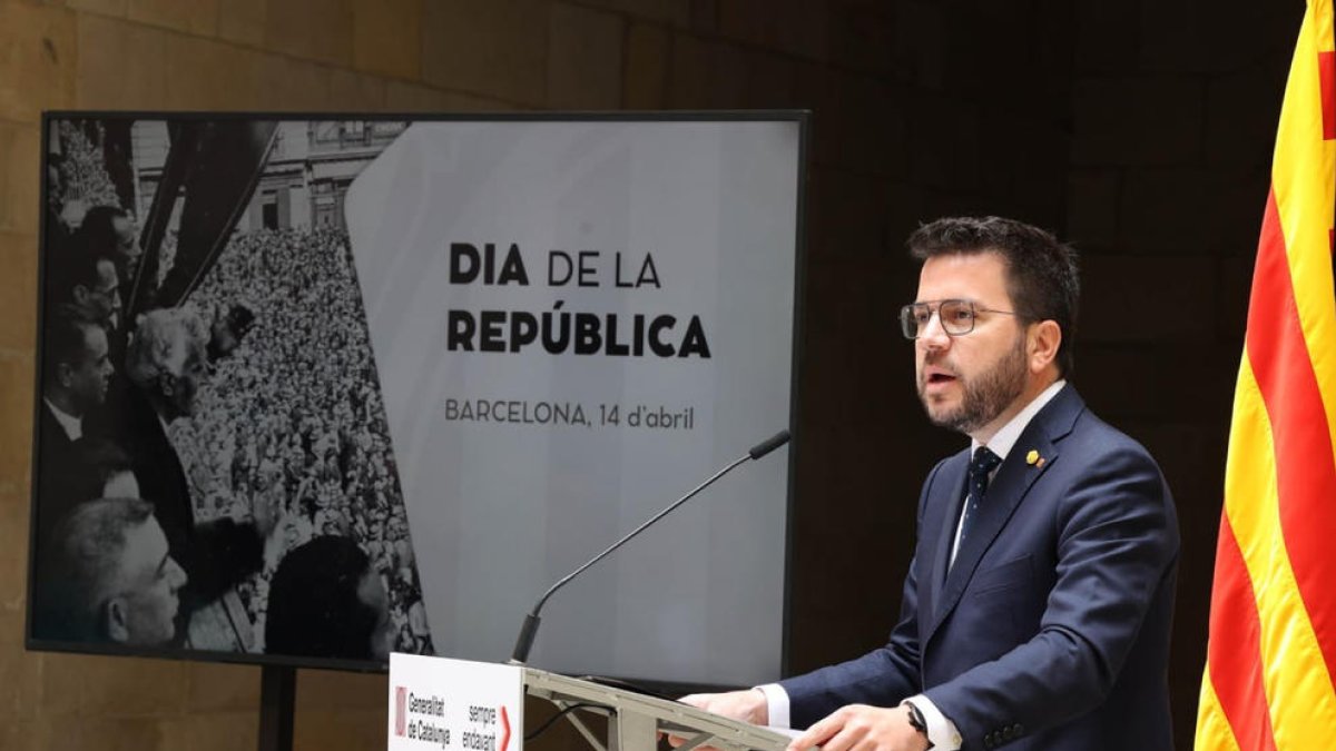 Aragonès, en el seu discurs ahir a la Generalitat amb motiu del Dia de la República.