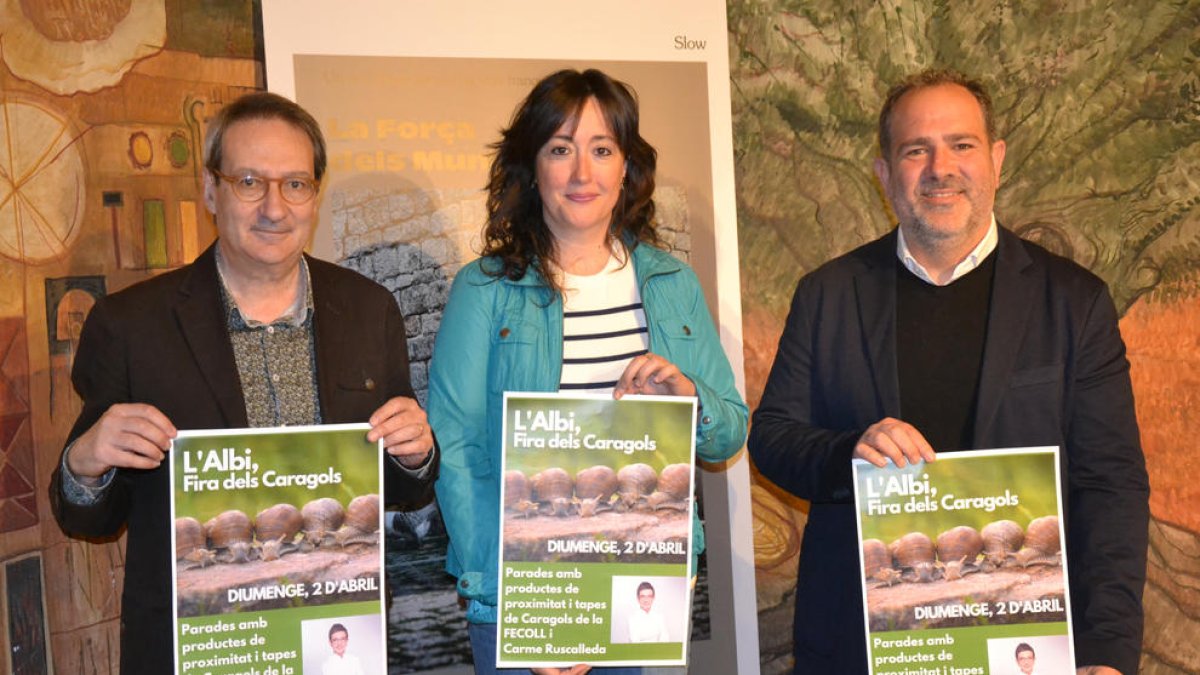 Representantes de la Fecoll, el ayuntamiento de L’Albi y la diputación.