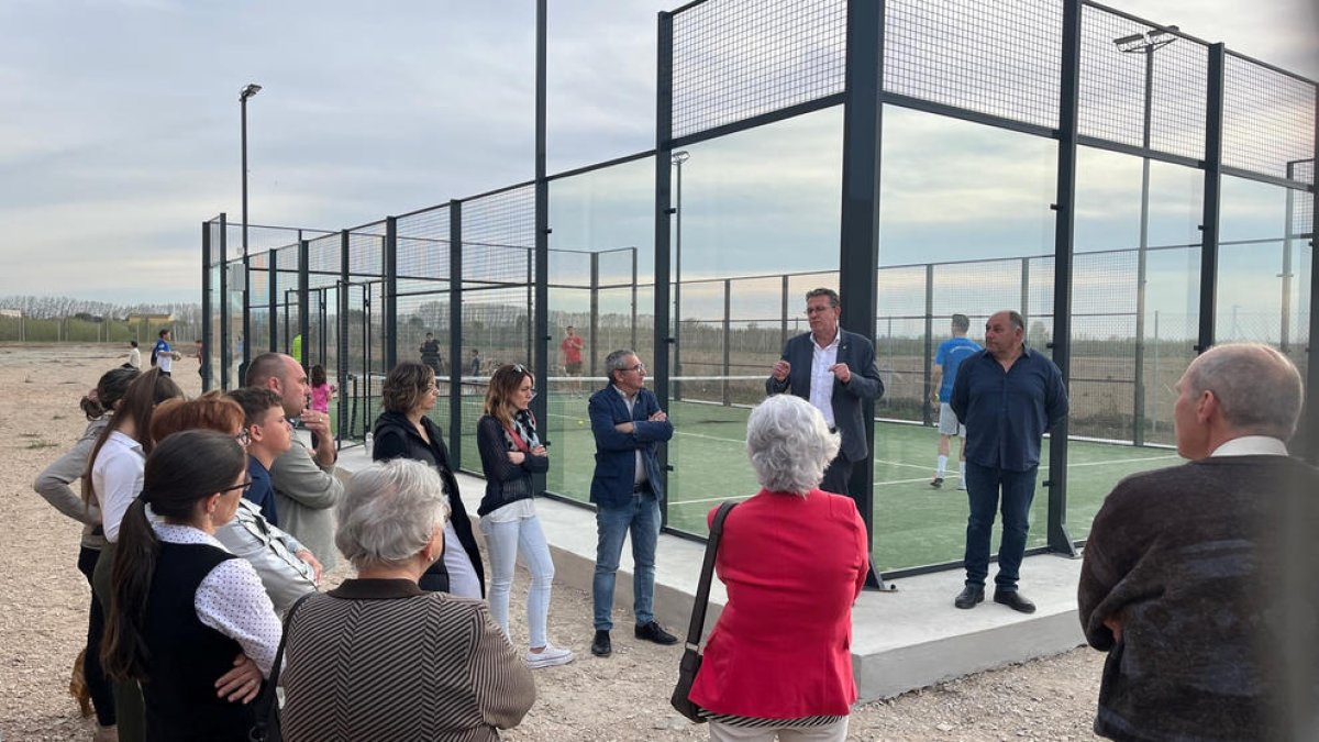 Joan Talarn va inaugurar la nova instal·lació esportiva al Poal.
