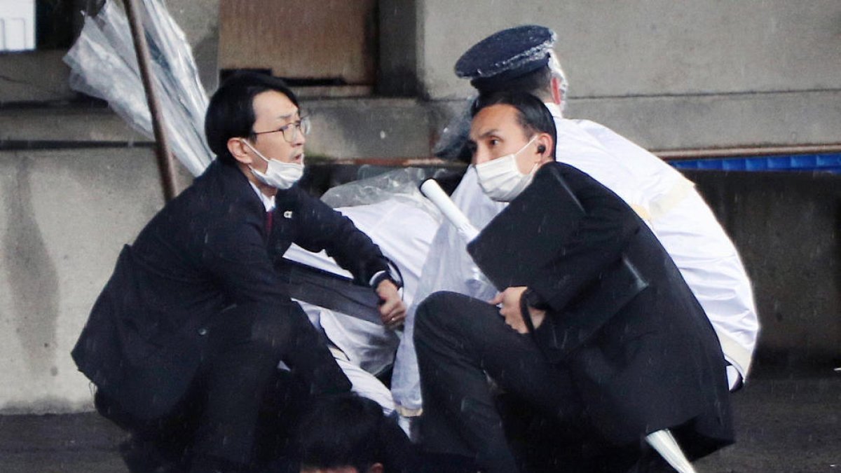 Captura del presumpte autor de l’intent d’assassinat de Kishida.
