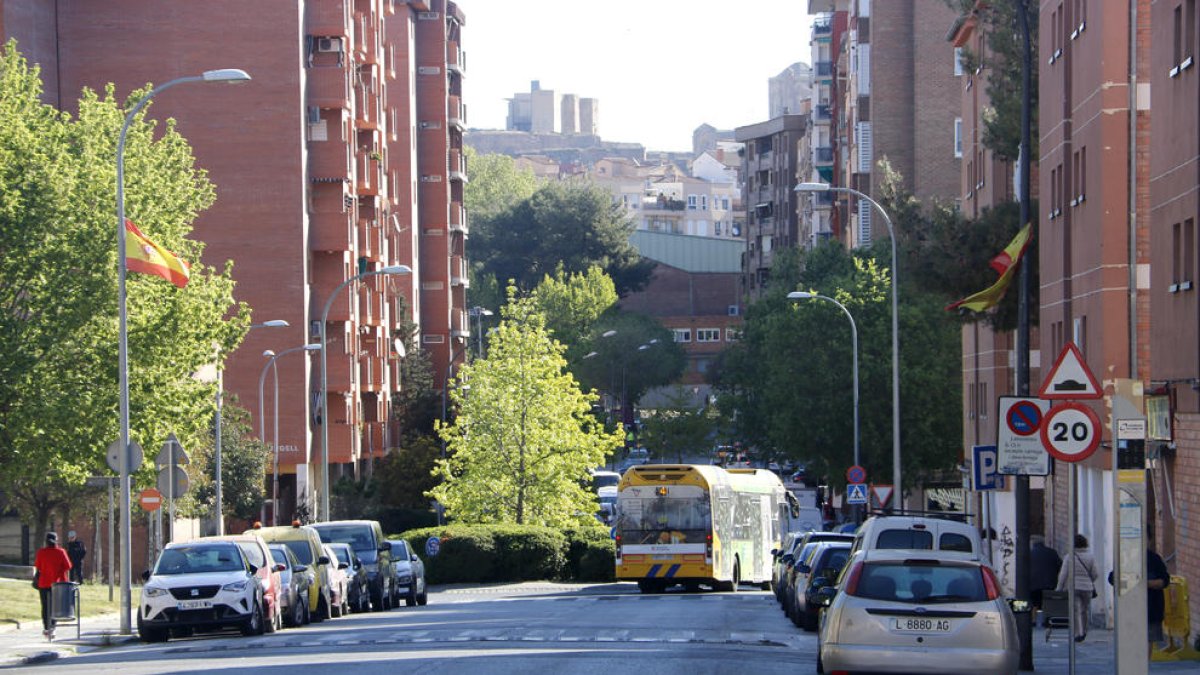 Un 7,5% de los puntos de suministro eléctrico del barrio de la Mariola de Lleida no tienen contrato