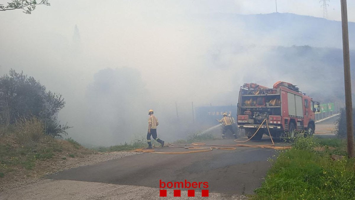 El incendio del Rosellón ya llega hasta Portbou y afecta a más de 700 hectáreas