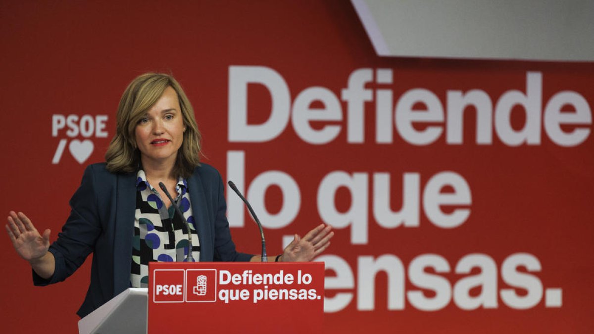 La portavoz del PSOE, Pilar Alegría, afeó ayer a Podemos que votara en contra de las enmiendas.