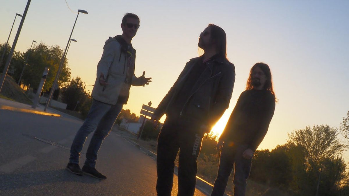 Los leridanos Milford Mocs & Gunther Cucs, con Txus Nogales.