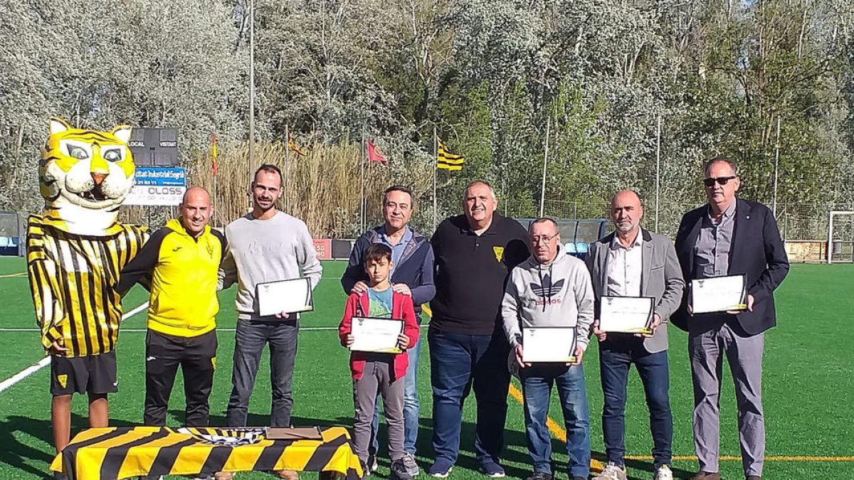 El Pardinyes va entregar unes plaques d’agraïment.