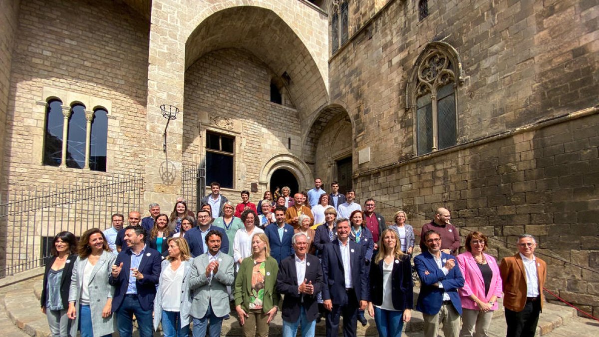 Los 41 integrantes de la lista del alcaldable de Junts al ayuntamiento de Barcelona, Xavier Trias.