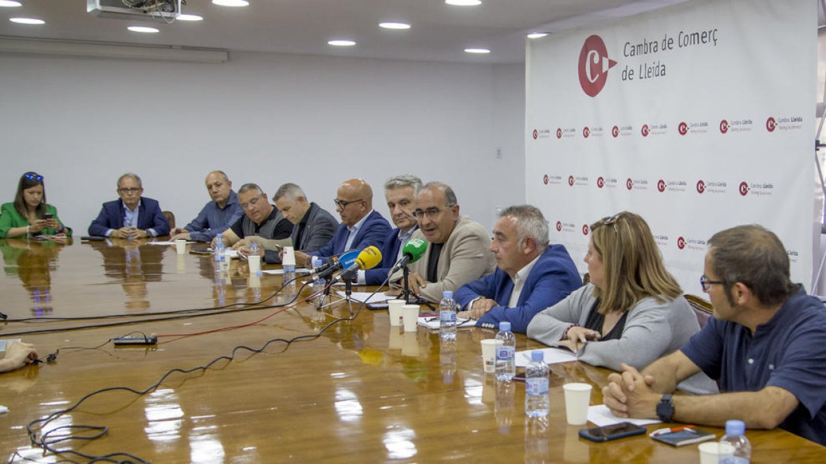 Els representants del sector primari i empresarial que impulsen el front comú.