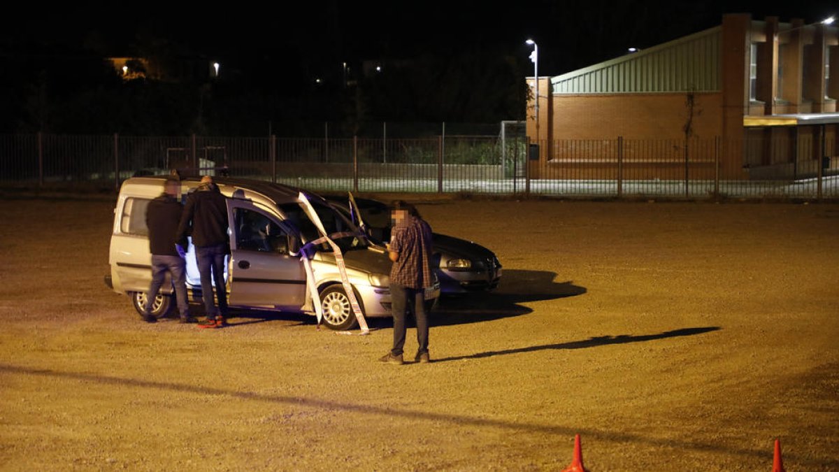 El crimen se produjo en este parking entre la avenida de la Sarda y la calle del Comerç.