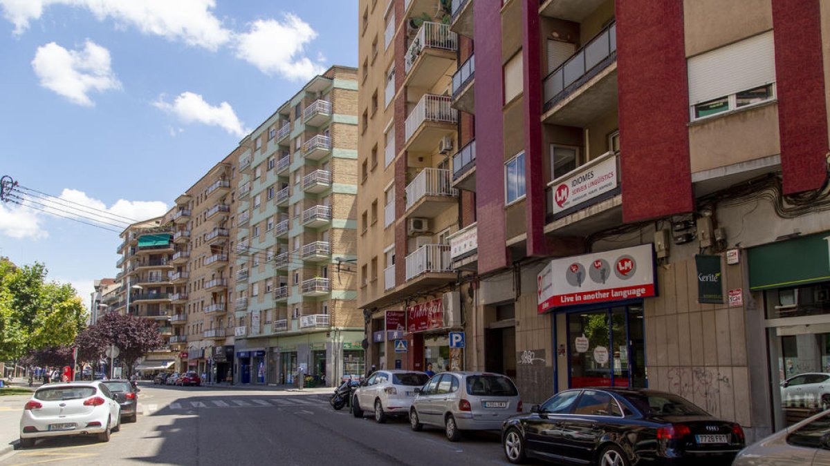 El fugitiu va trucar des del carrer Lluís Companys per entregar-se.