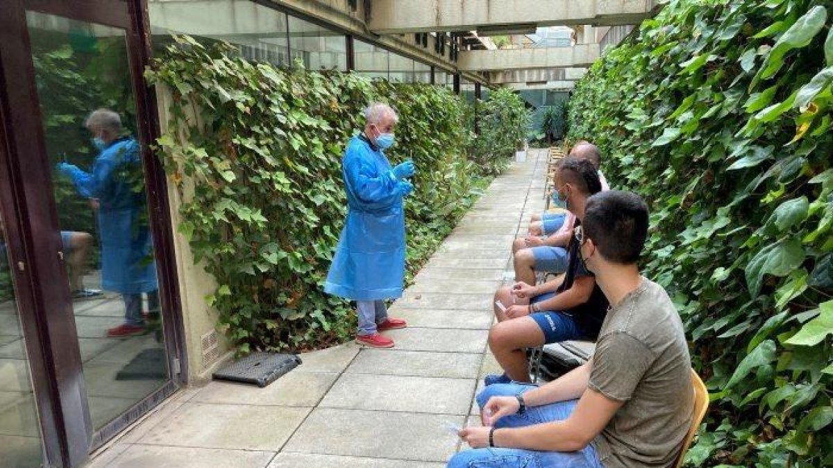 Baja ligeramente el nivel de transmisión del virus en toda Lleida