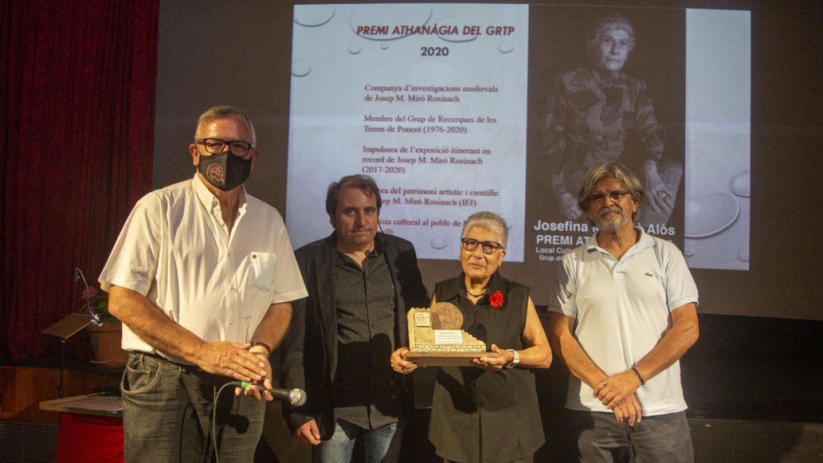 Magriñà recibió ayer el galardón en la asamblea del Grup de Recerques de les Terres de Ponent.