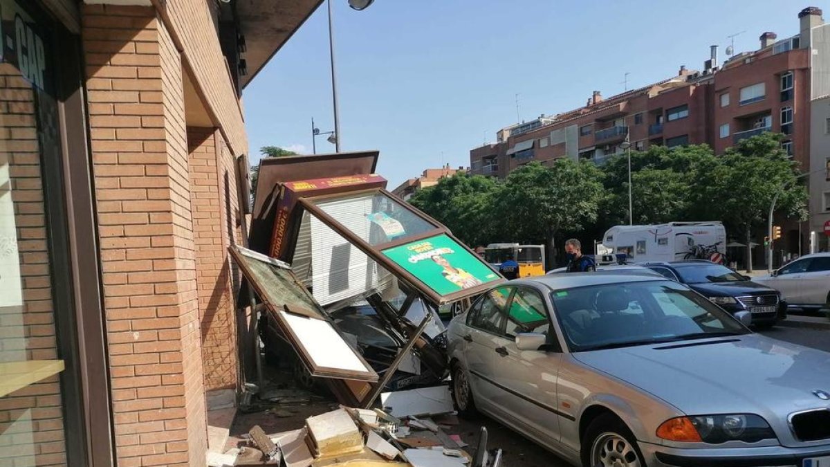 L'accident va ocórrer a la intersecció entre els carrers Baró de Maials i Rosa Parks.