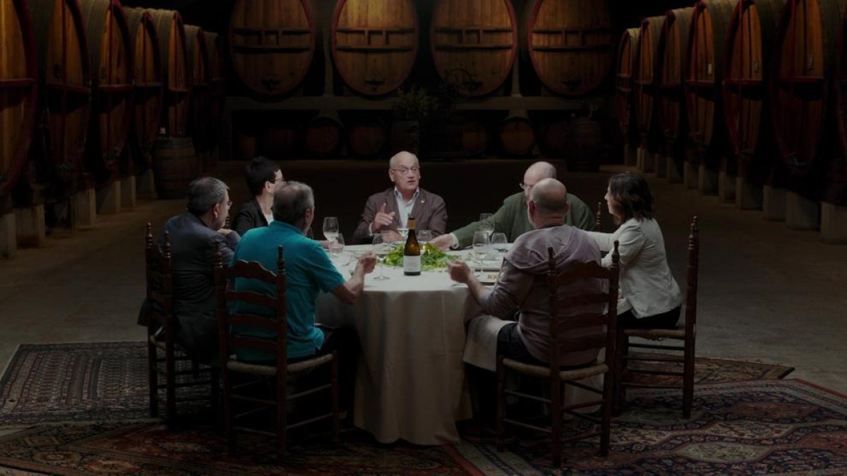 Siete comensales debaten el futuro gastronómico.