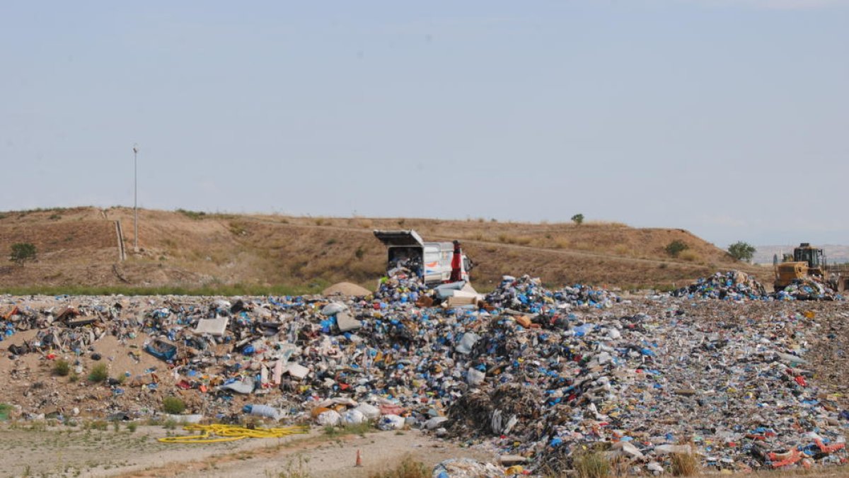 El vertedero comarcal de Castellnou de Seana.