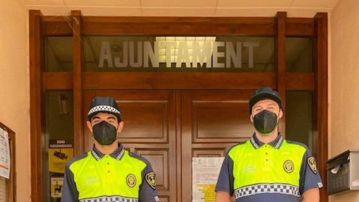 Els dos nous vigilants que ja s’han incorporat.