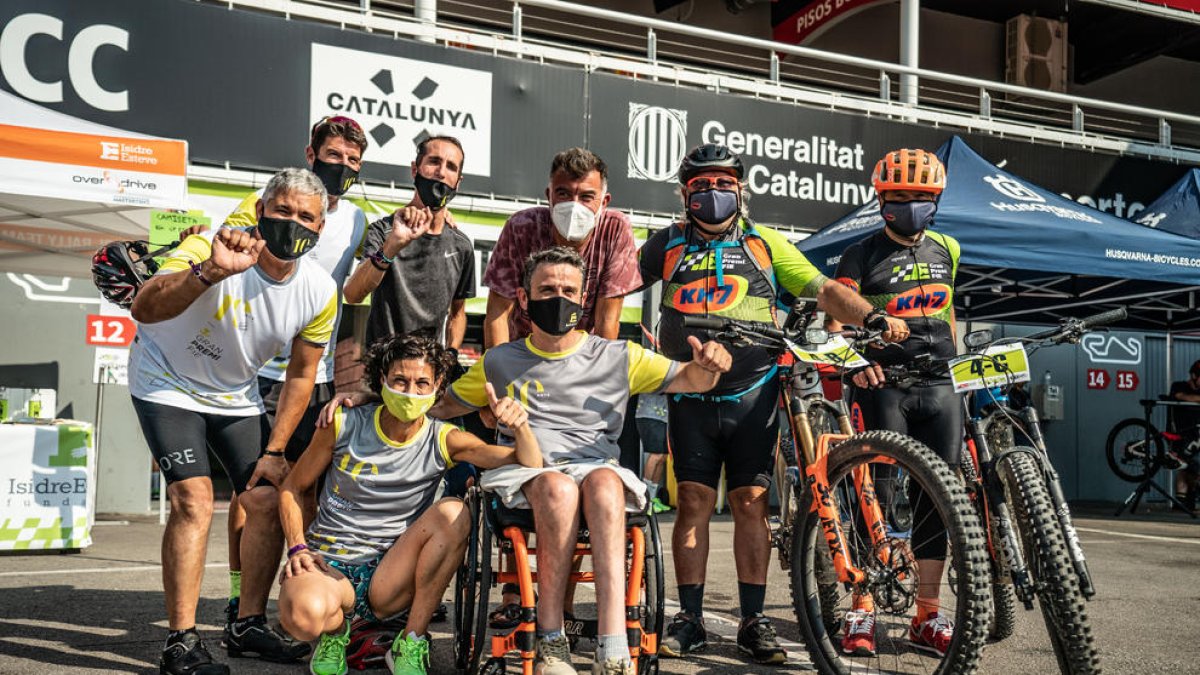 Isidre Esteve, con algunos de los participantes en la prueba.
