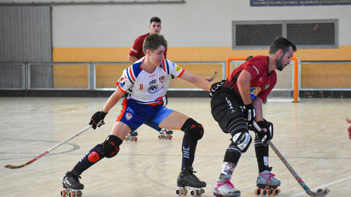 Una jugada del partido de ayer entre Alpicat e Igualada.