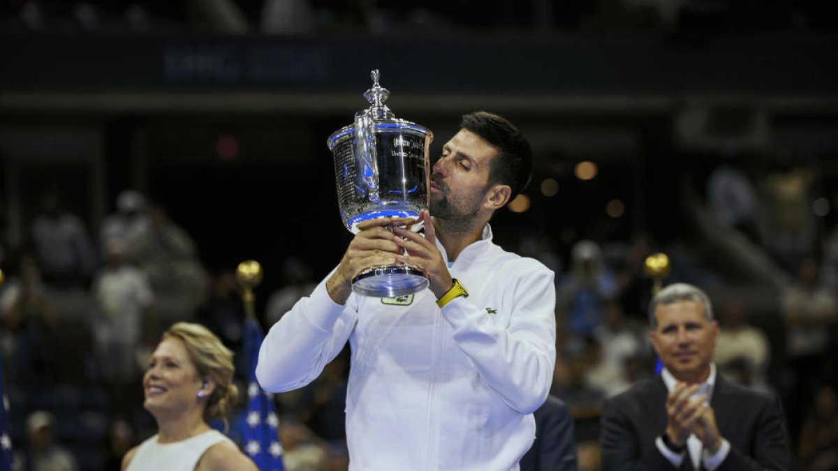 Djokovic suma en Nueva York su 24 Grand Slam e iguala a Court