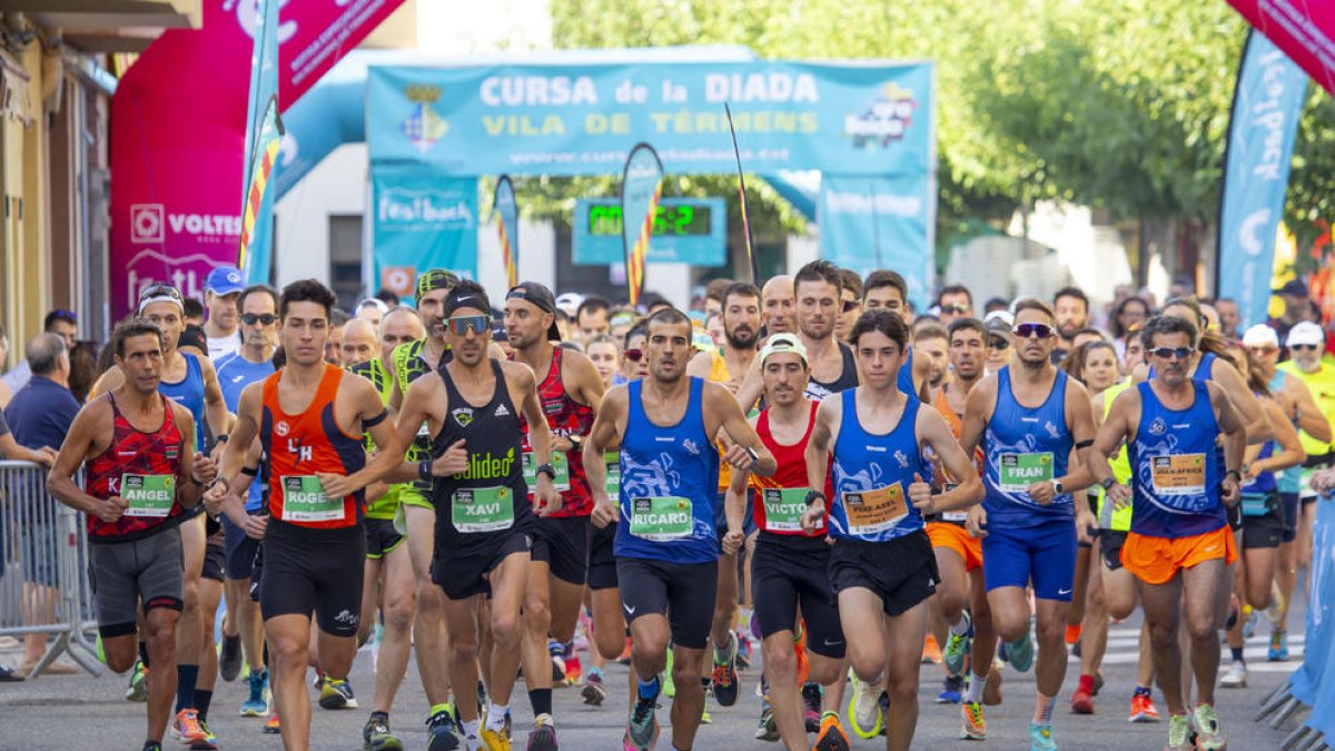 Moment de la sortida, ahir, de la Cursa de la Diada de Térmens.