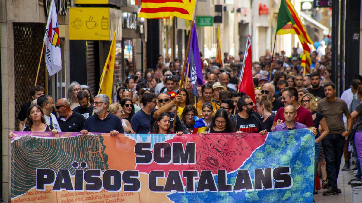 La manifestación que ayer organizó la Esquerra Independentista de Lleida.