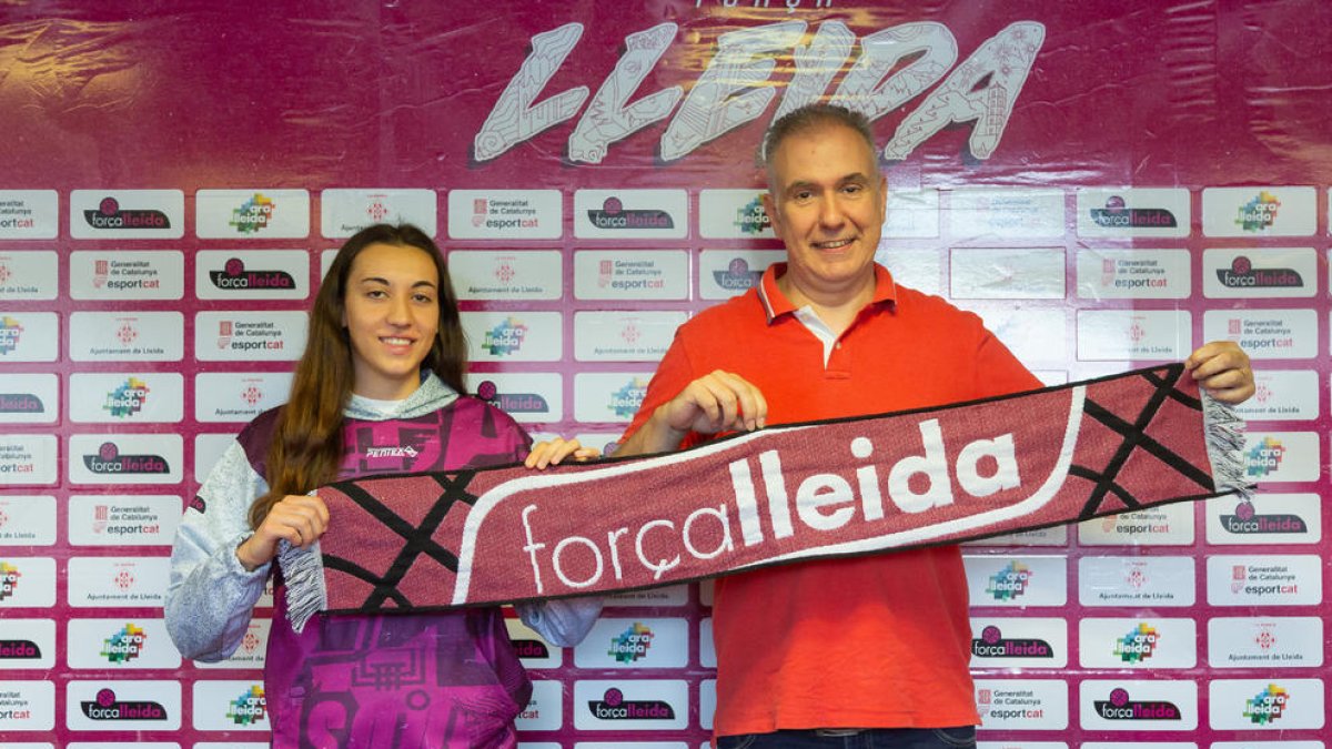 Milagros ‘Mili’ Maza, ahir amb Joaquín Prado.