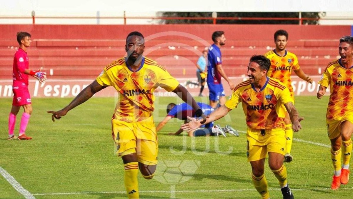 El Lleida Esportiu certifica el seu millor inici històric de Lliga al camp de l'Alzira (0-3)