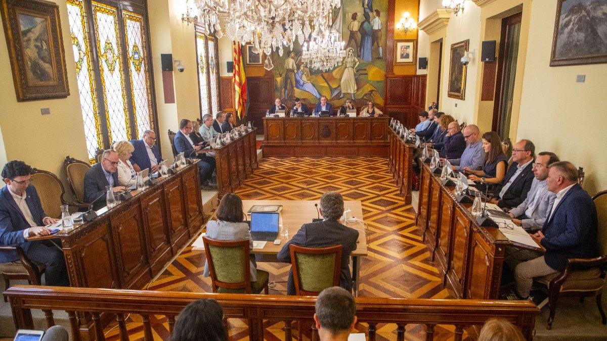 El de ayer fue el segundo pleno de la corporación tras las elecciones y el primero tras las vacaciones. - GERARD HOYAS
